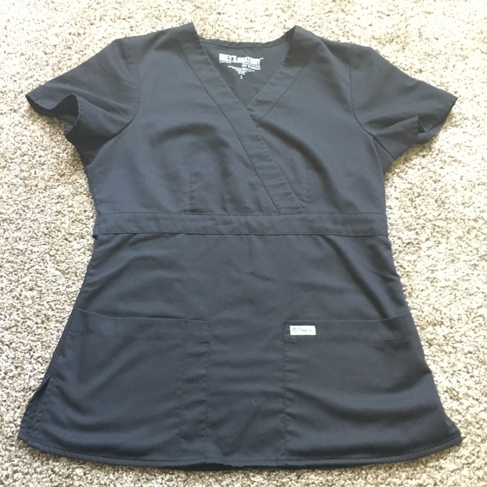 {Grey’s Anatomy} black scrubs top